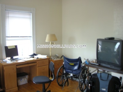 Mission Hill Apartment for rent 4 Bedrooms 2 Baths Boston - $6,200