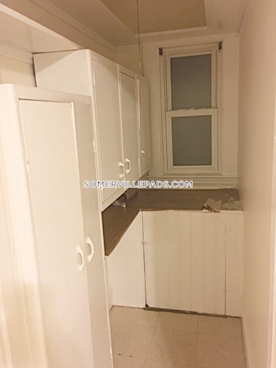 Somerville 2 Bed 1 Bath SOMERVILLE  Davis Square - $2,700