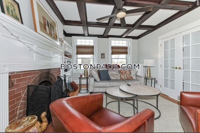 Brookline 2 Bed 1 Bath BROOKLINE- WASHINGTON SQUARE $3,600  Washington Square - $3,600