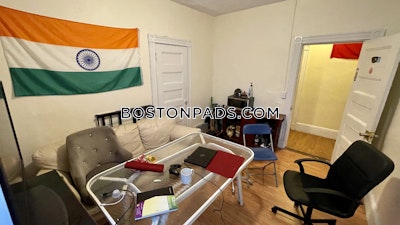 Mission Hill 4 Beds 2 Baths Boston - $6,400