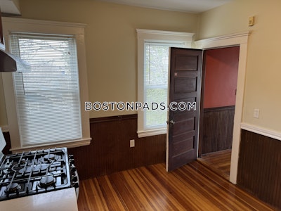 Dorchester 3 Beds 1 Bath Boston - $2,900