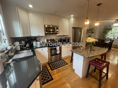 North End Renovated Duplex 2 Bed on Snow Hill St. in North End  Boston - $3,500