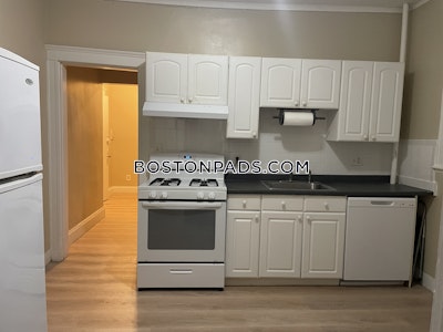 Brighton 2 Bed 1 Bath BOSTON Boston - $2,800 No Fee