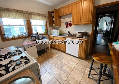 Somerville 4 Beds Tufts  Tufts - $4,800