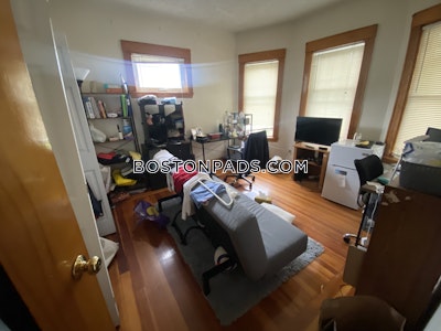 Medford 4 Beds 1 Bath  Tufts - $4,400