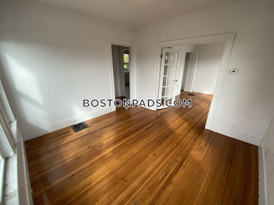 Somerville 4 Beds 1 Bath  Tufts - $4,000 No Fee