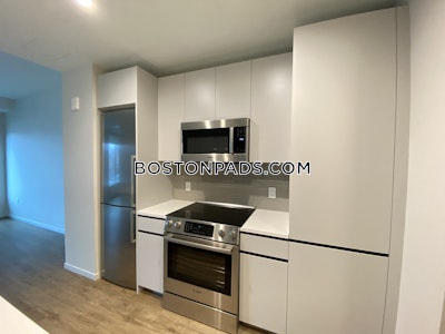 Seaport/waterfront Beautiful 1 bed 1 bath available NOW on Seaport Blvd in Boston!  Boston - $4,684