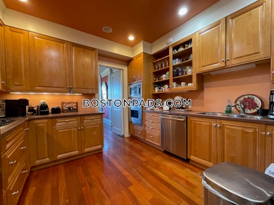 Back Bay 3 Beds 5 Baths Back Bay Boston - $14,000