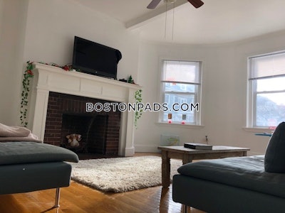 Brookline 4 Beds 2 Baths  North Brookline - $6,300