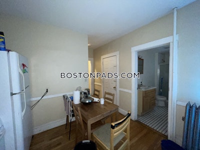 Allston 4 Beds 2 Baths Allston Boston - $4,400