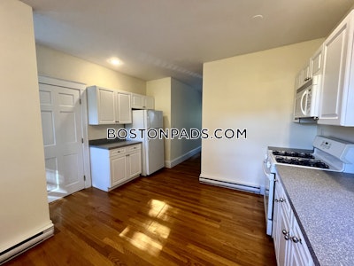 Somerville 5 Beds 2 Baths  Tufts - $6,500